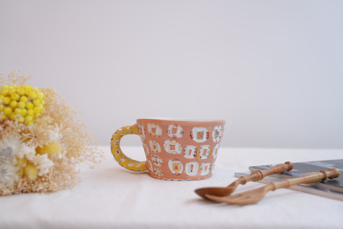 Hamasaka Naoko 浜坂尚子  Hand Painted Mug - HN11