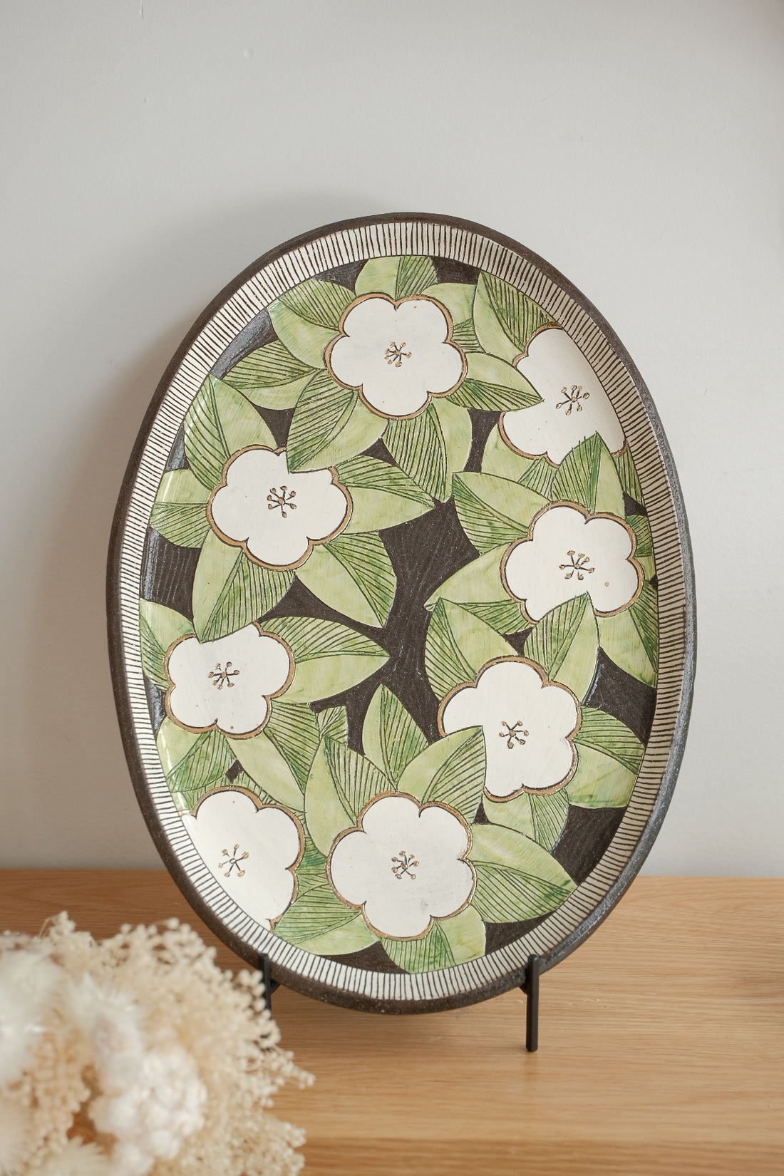 Cool Banana Black Pottery with Gold Detailing Large Oval Serving Plate