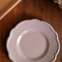 Atelier Gyuusha Small Floral Shape Round Plate