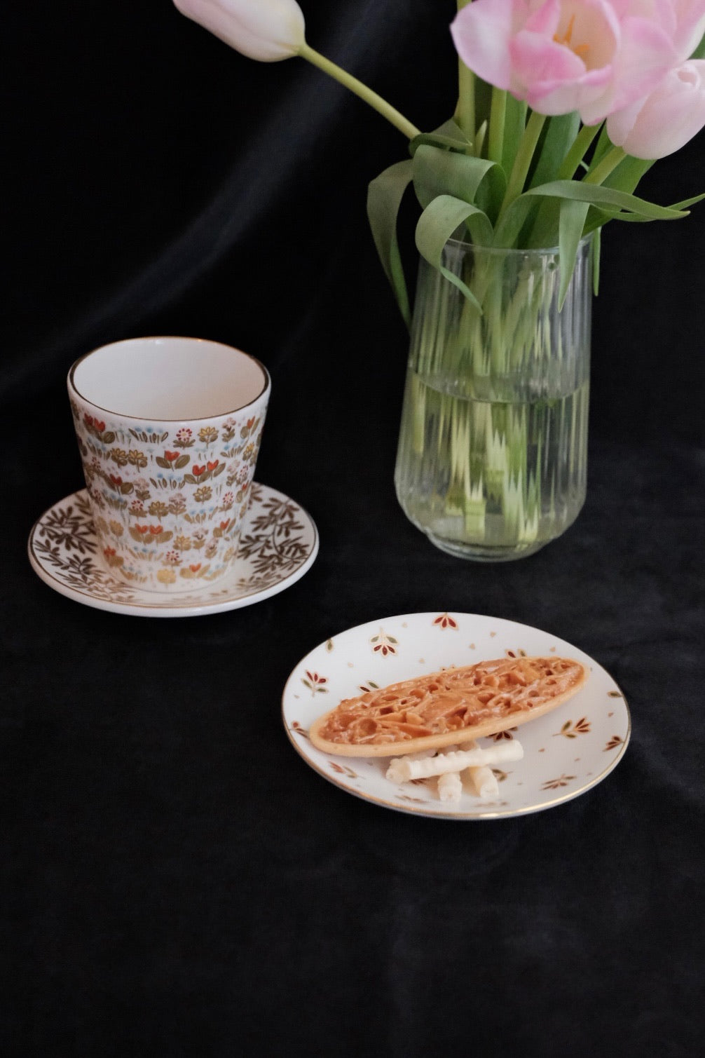 Natsumi Iino 飯野夏實 Free Cup - Golden Floral NI017