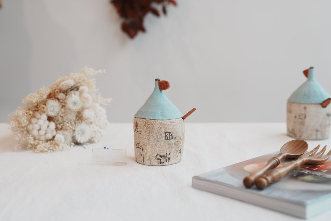 Akemi Suzuki 鈴木明美 - Blue Salt/Sugar Jar AS01a