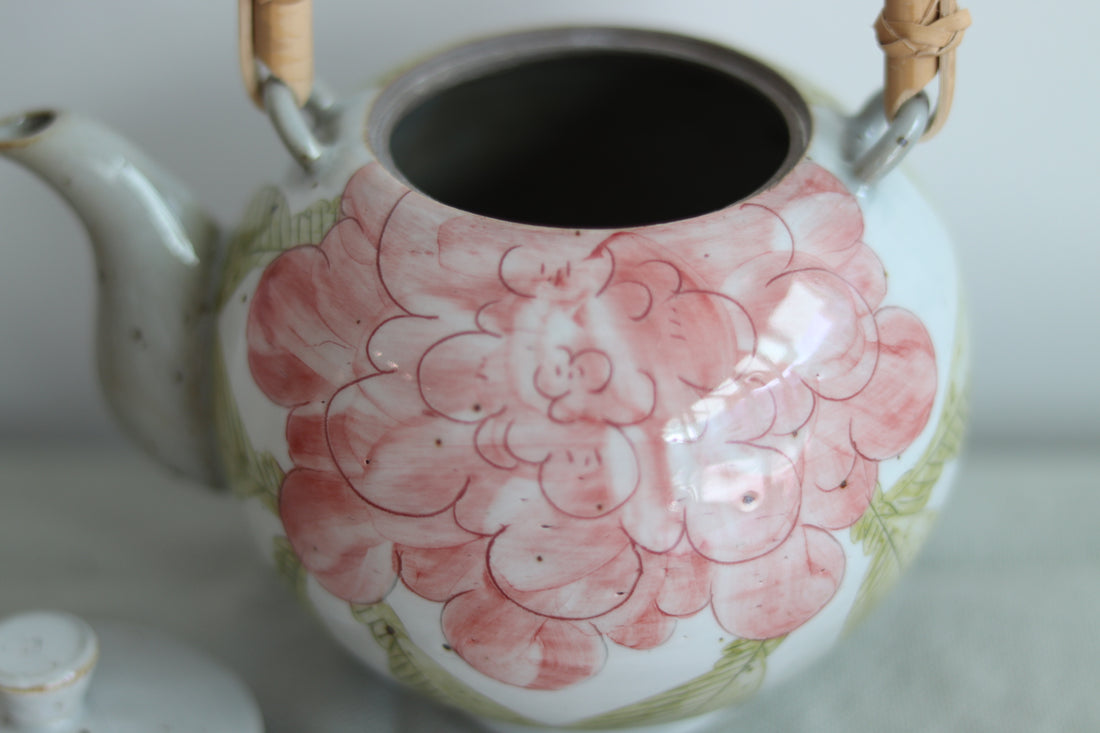 Cool Banana Hand Craft Teapot - Poeny