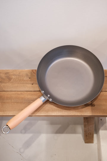 Yamada Kogyosho 山田工業所 HANAKO+a Frying Pan with Wooden Handle