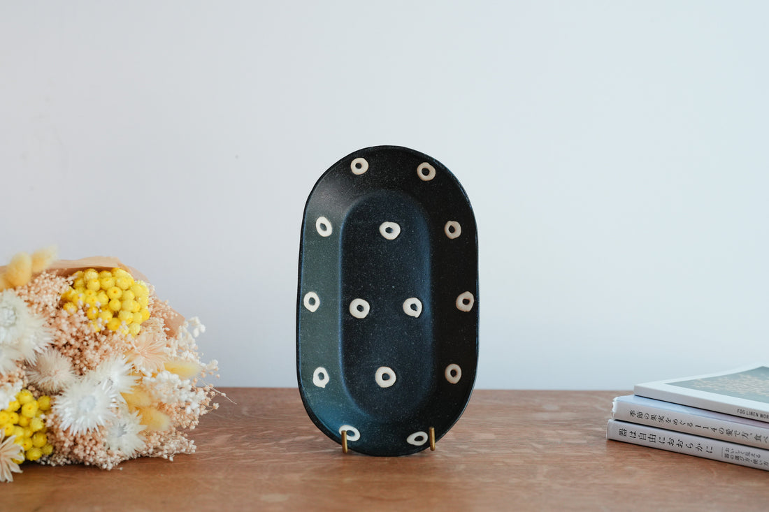 Ken Aoki 青木挙 Long Oval Plate KE01