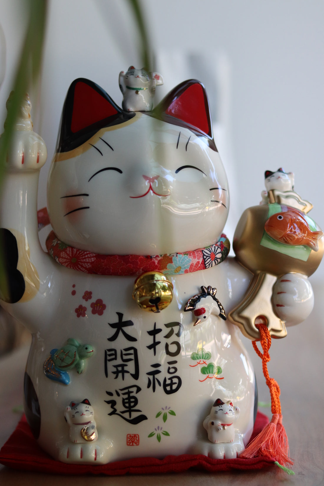 Maneki Neko The Big lucky cat 8.5