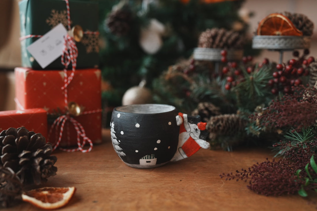 Fumiko Tsuchihashi 土橋文子 - Christmas Mug FT22