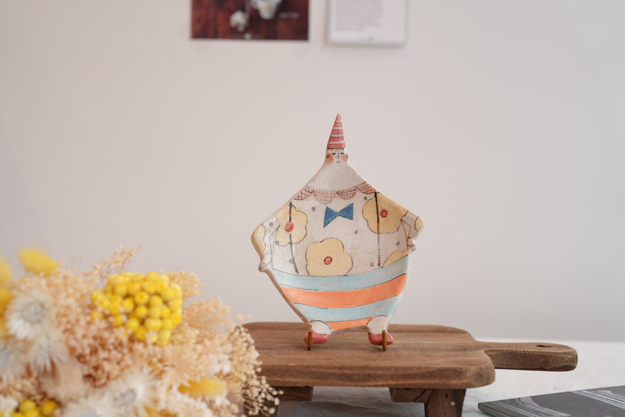 Cozy Nook - Little Figure Small Plate- CN11 #1