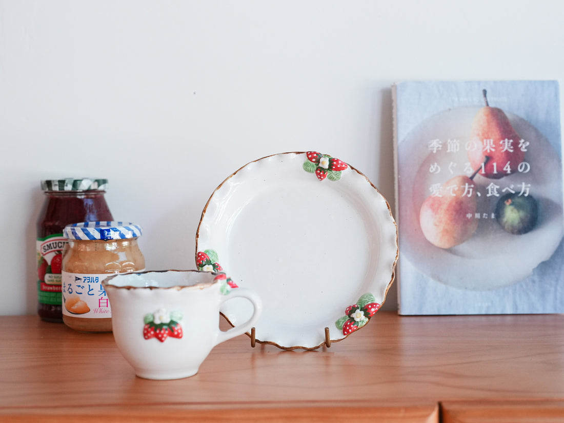 Aiko Miura 三浦愛子 Strawberry Mug with Saucer - White AM13