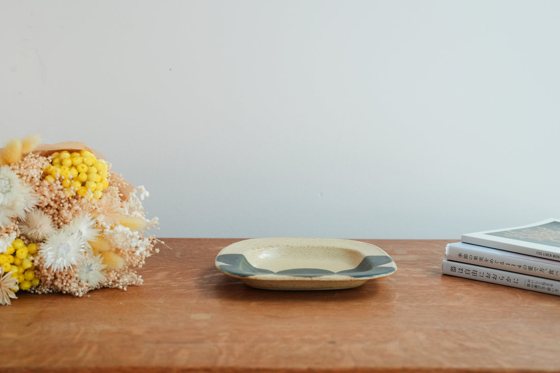 Ken Aoki 青木挙 Square Plate KE05