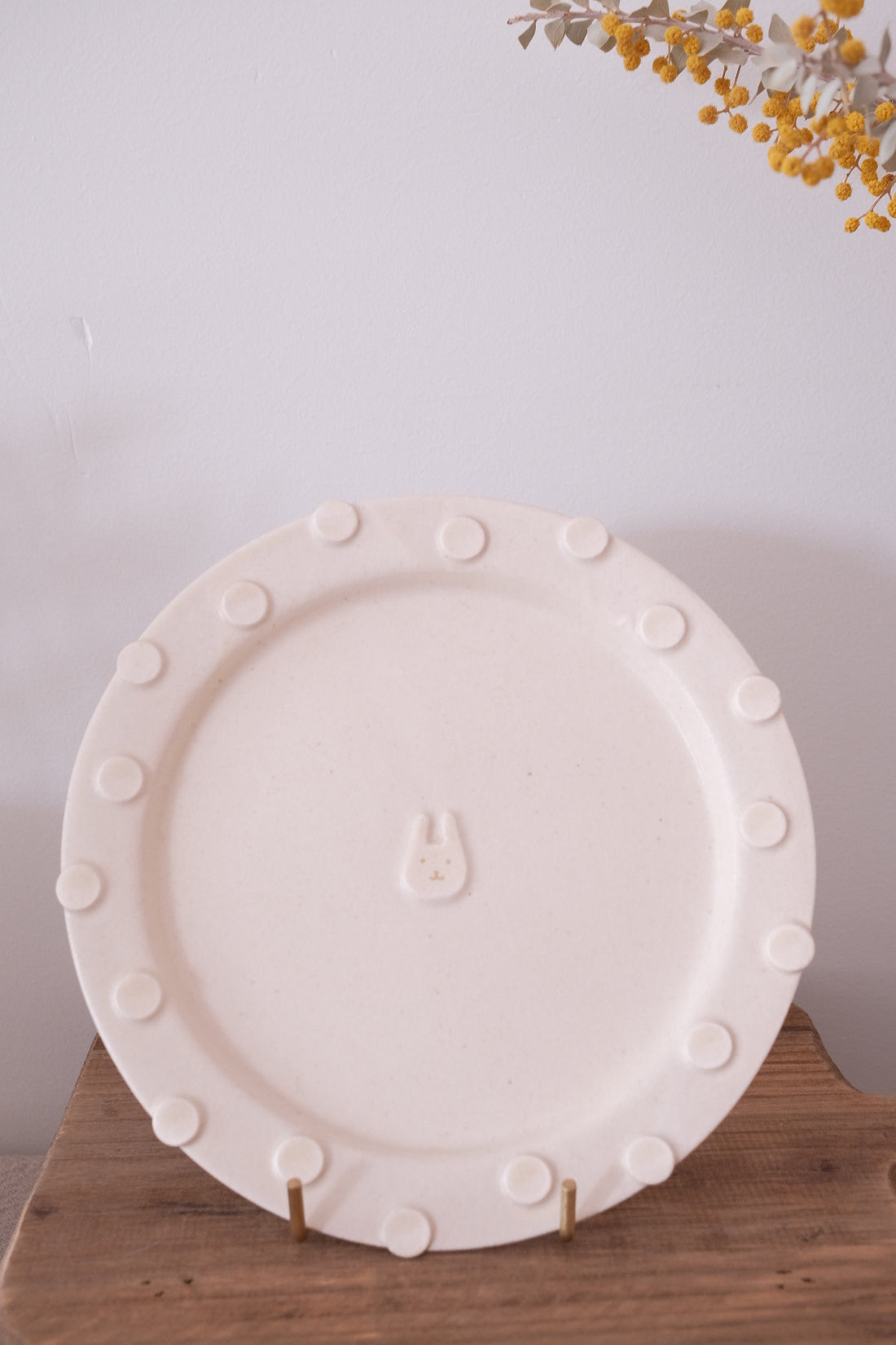 Tomoko Sano 佐野 智子 Round Dot Bunny Plate - 17cm