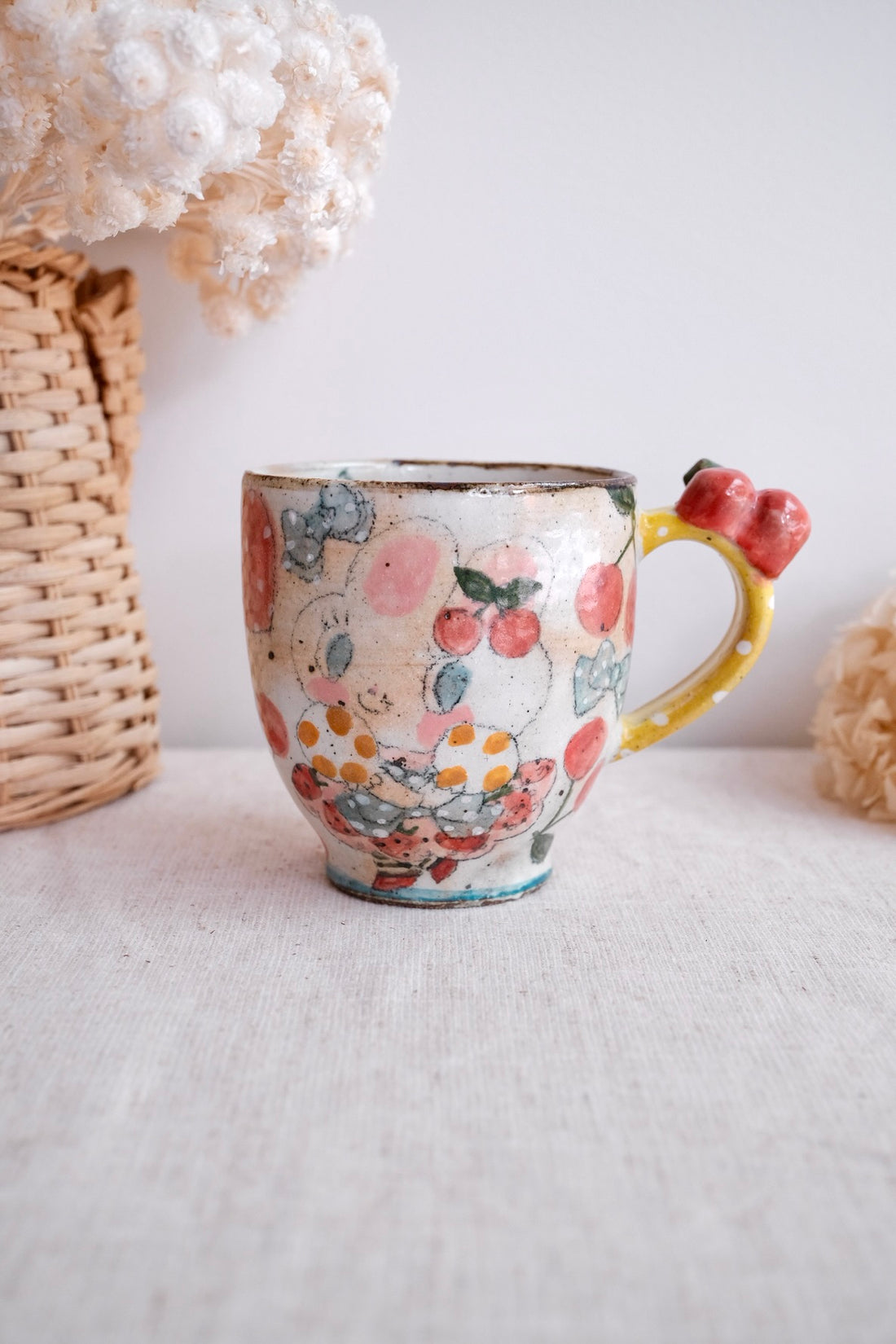 Asako Yamaguchi 山口麻子 Animal Tall Mug with Deco on Handle AI04