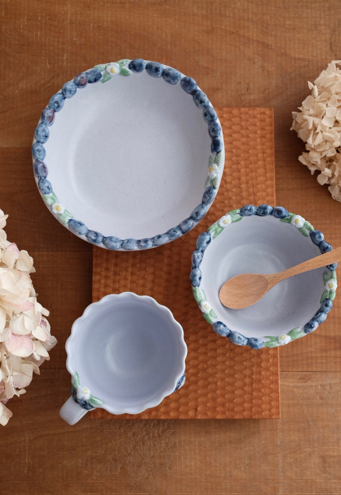 Aiko Miura 三浦愛子 Blue Berry Medium Bowl AM03