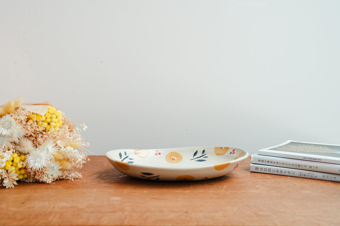 Kumiko Ishikawa 石川久美子 Large Oval Plate KI16