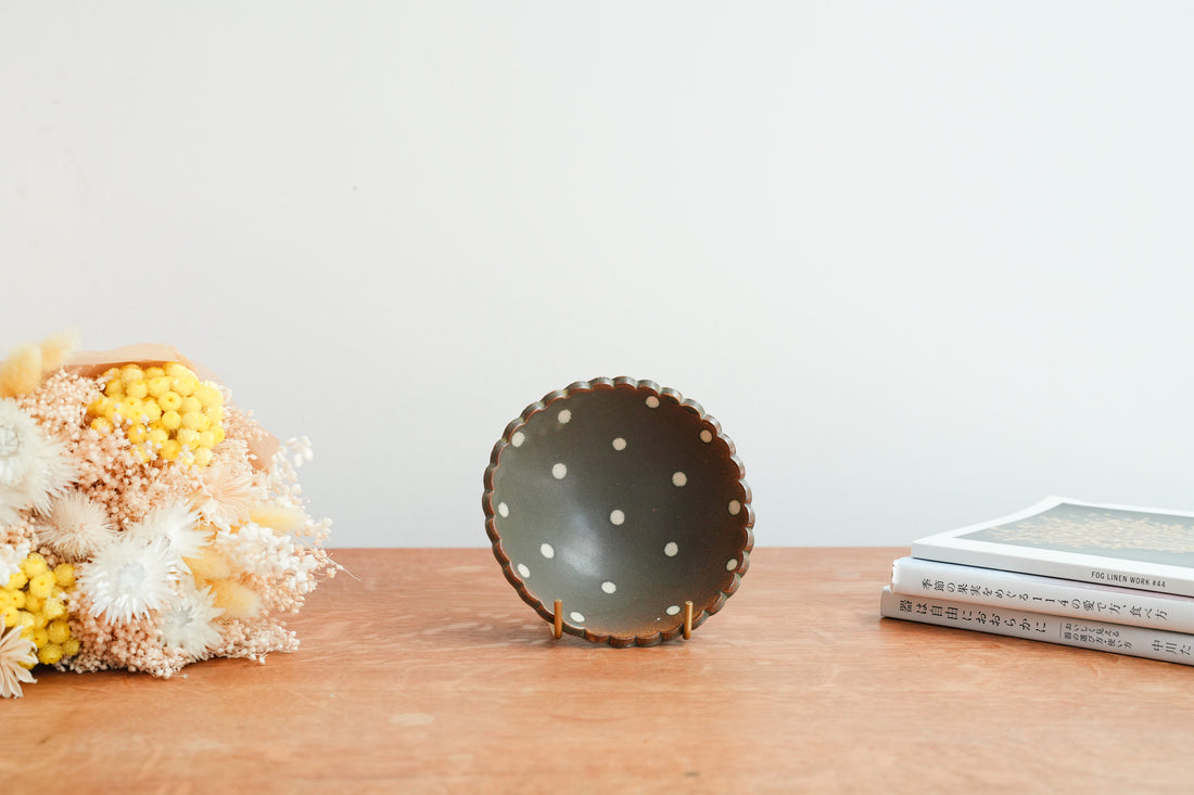 Ken Aoki 青木挙 Small Flower Saucer KE19