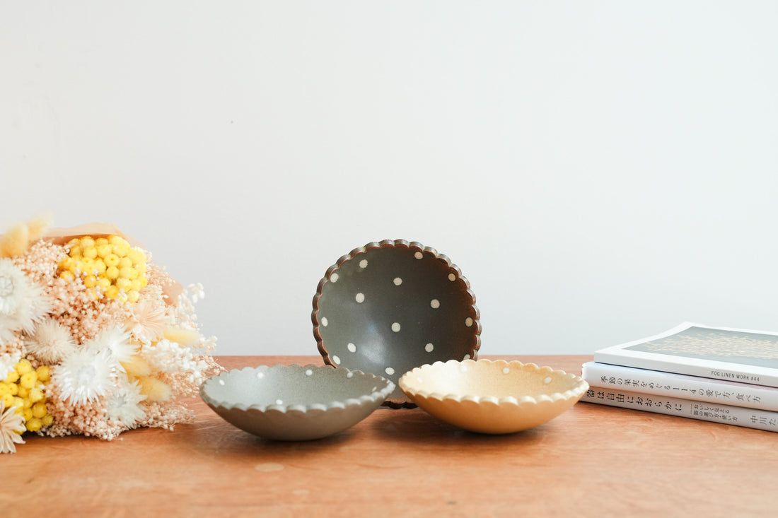 Ken Aoki 青木挙 Small Flower Saucer KE19