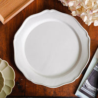 Atelier Gyuusha Large Floral Shape Round Plate