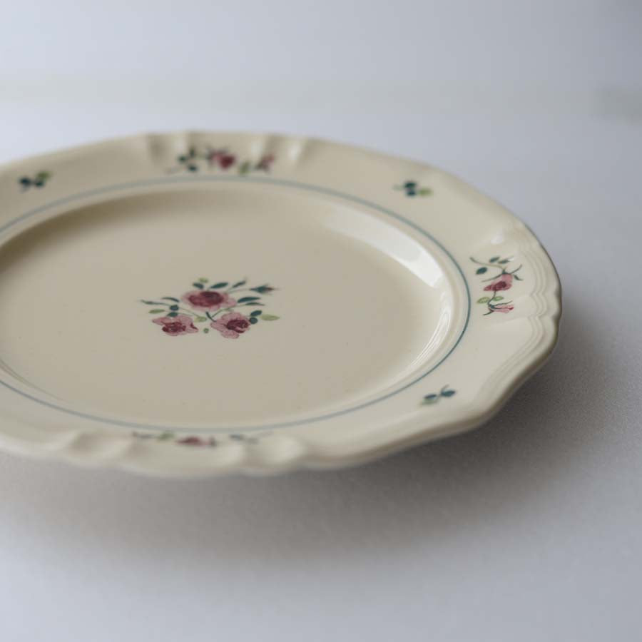 Studio M' Rosier Round Medium Plate