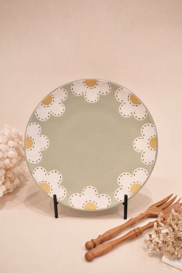 Kei Mitsumochi ミツ持啓 Round Plate - Green Flower KM08