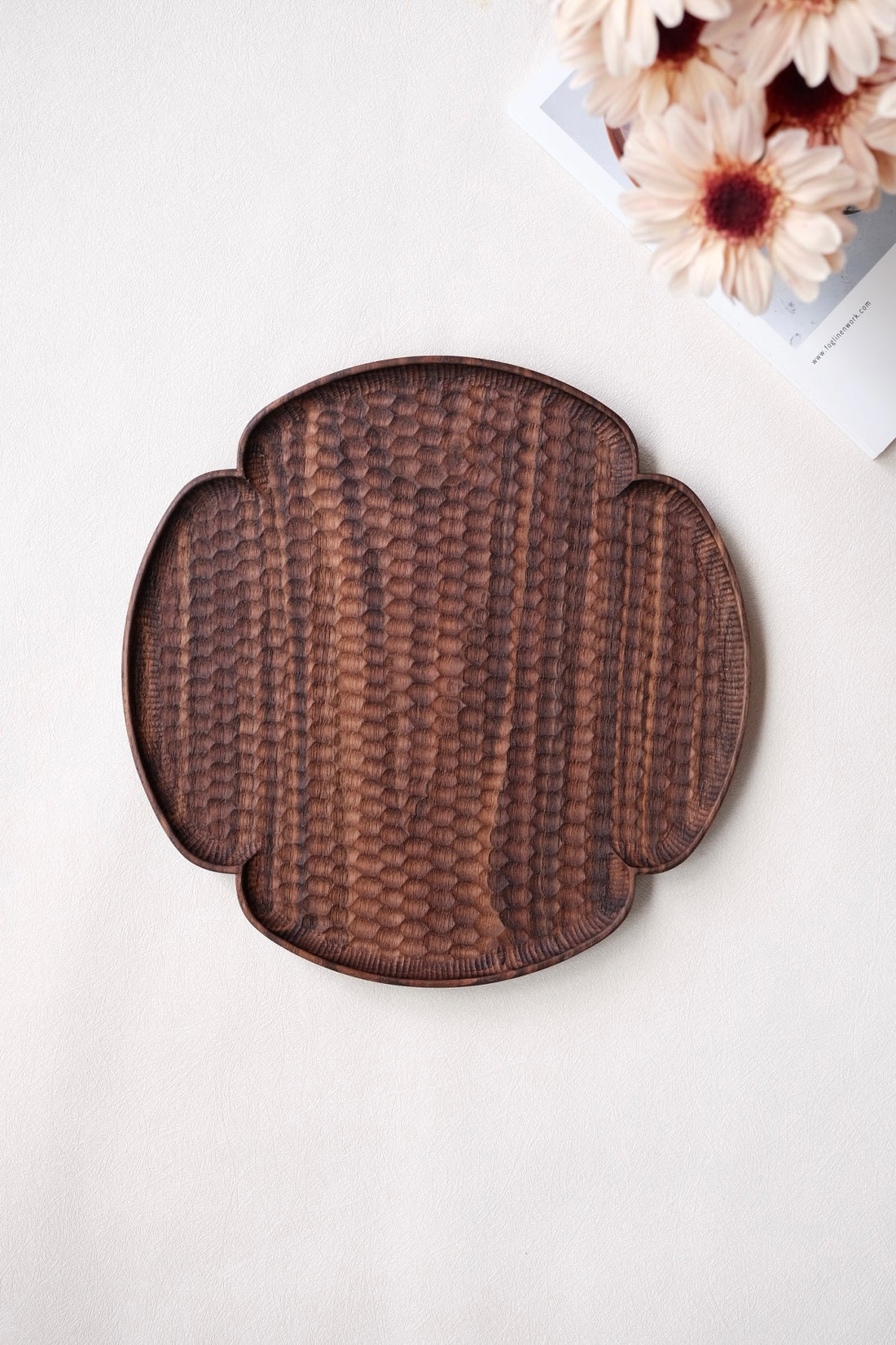 Kazunori Takatsuka 高塚和則 Flower Plate Walnut Wood Large KU10