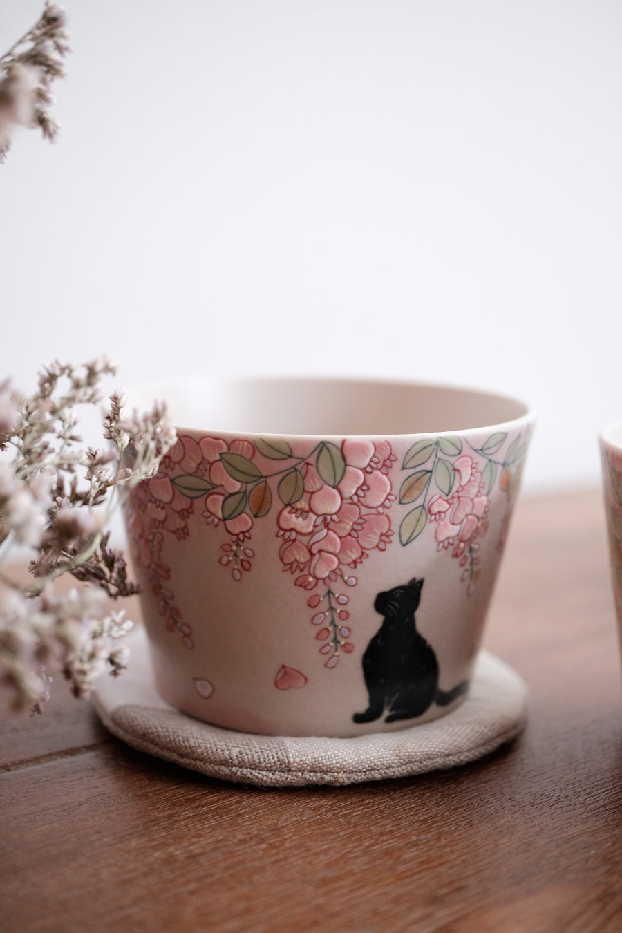 Baizhi Studio- Wisteria Cat Coffee/Tea Cup