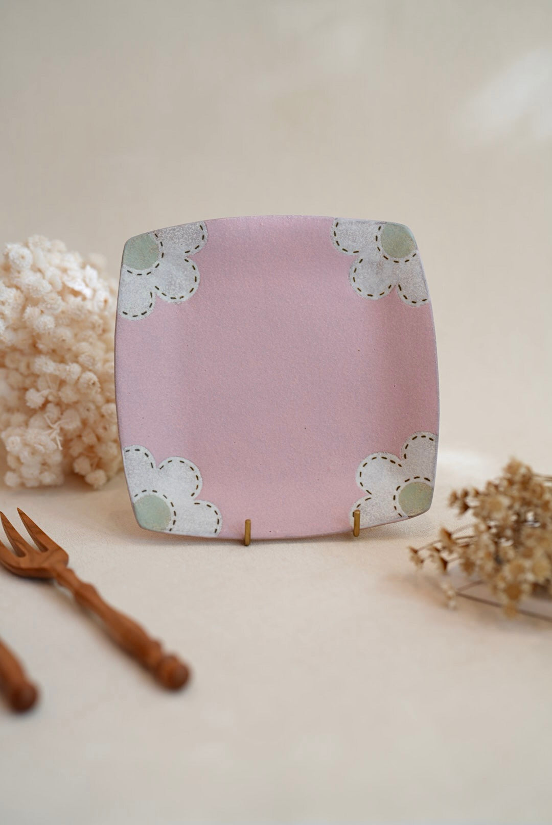 Kei Mitsumochi ミツ持啓 17cm Rectangle Plate - Pink Flower KM28