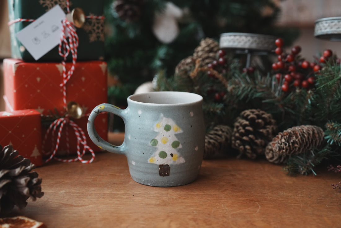 Haruko Harada 原田晴子 Christmas Straight Mug - HH37