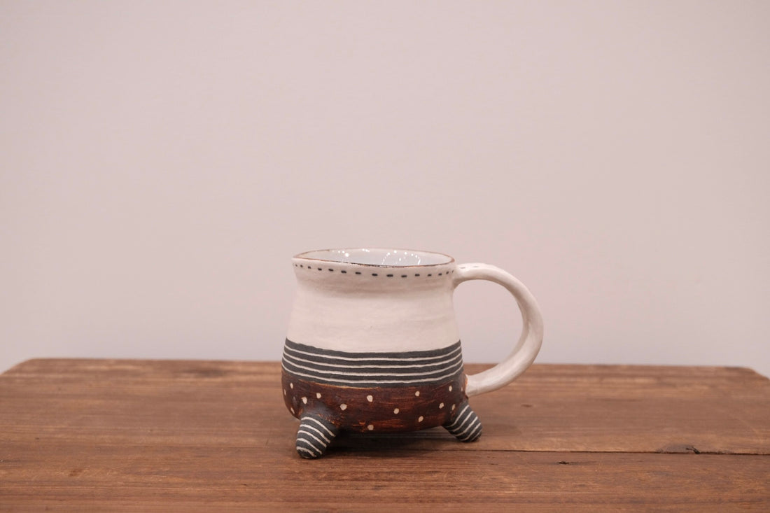 Emishi Kobo 池田匡優&美弥子 - Mug with Stand EK12