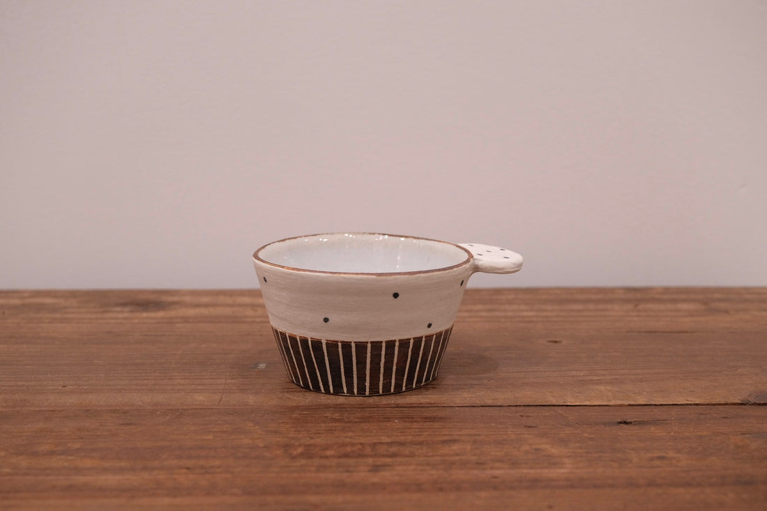 Emishi Kobo 池田匡優&美弥子 - Bowl with Handle EK22