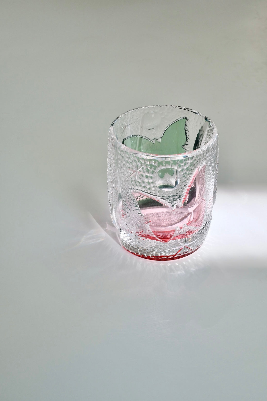 Edo Kiriko Whisky Glass Rock Glass "Butterfly" Green/Red by Junichi Nabetani, Master of traditional crafts