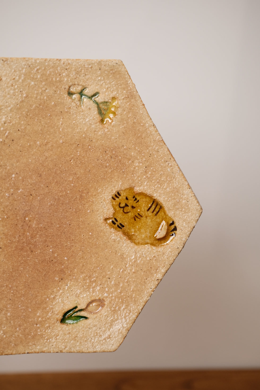 Fukuda Yuko 福田友子 Hexagonal Plate FU06