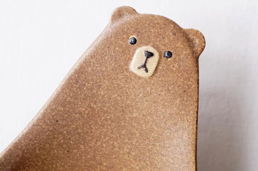 Mashiko Pottery Yoshizawa Brown Bear Plate