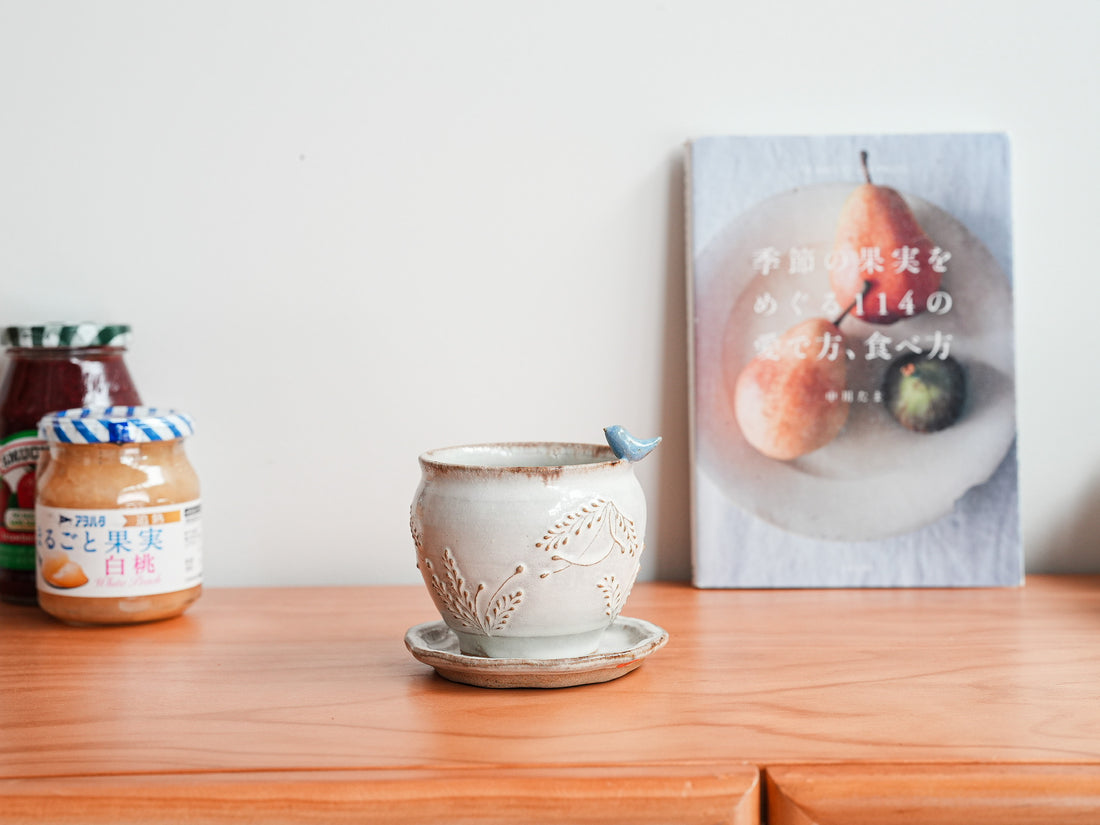 Satomi Motohashi 本橋里美 Bird Mug and Saucer - White SM16