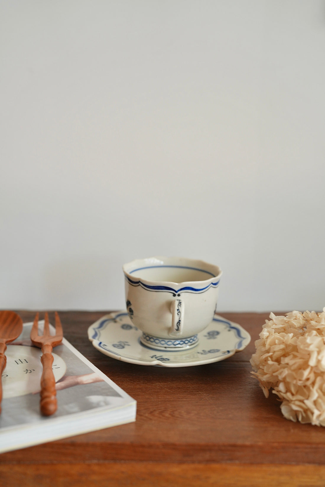 Shinko Nakanishi 中西申幸 Bird Mug and Saucer set SN03