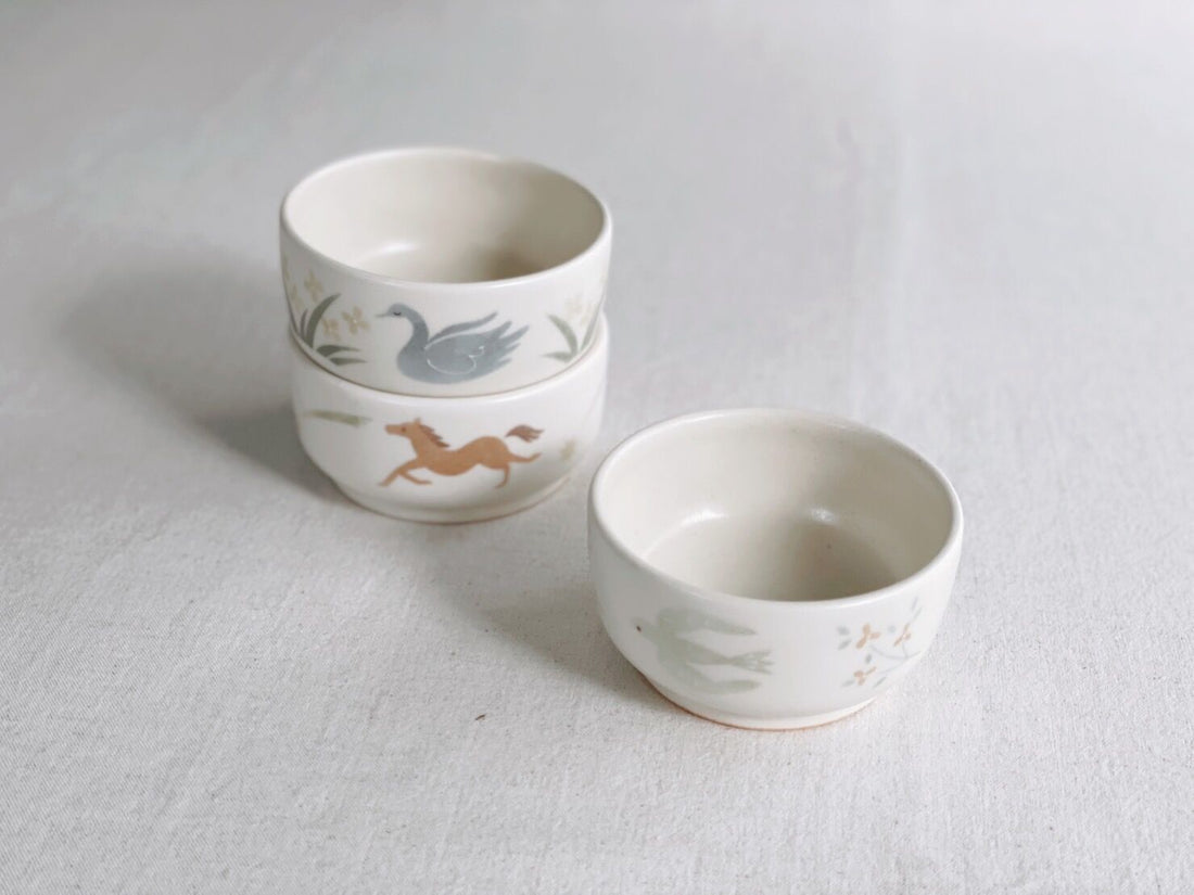 Buncho Pottery Swan Small Bowl