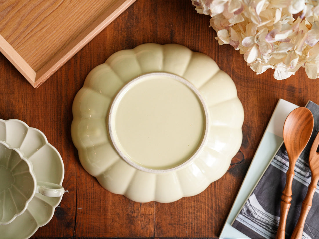 Atelier Gyuusha Floral Shape Deep Bowl