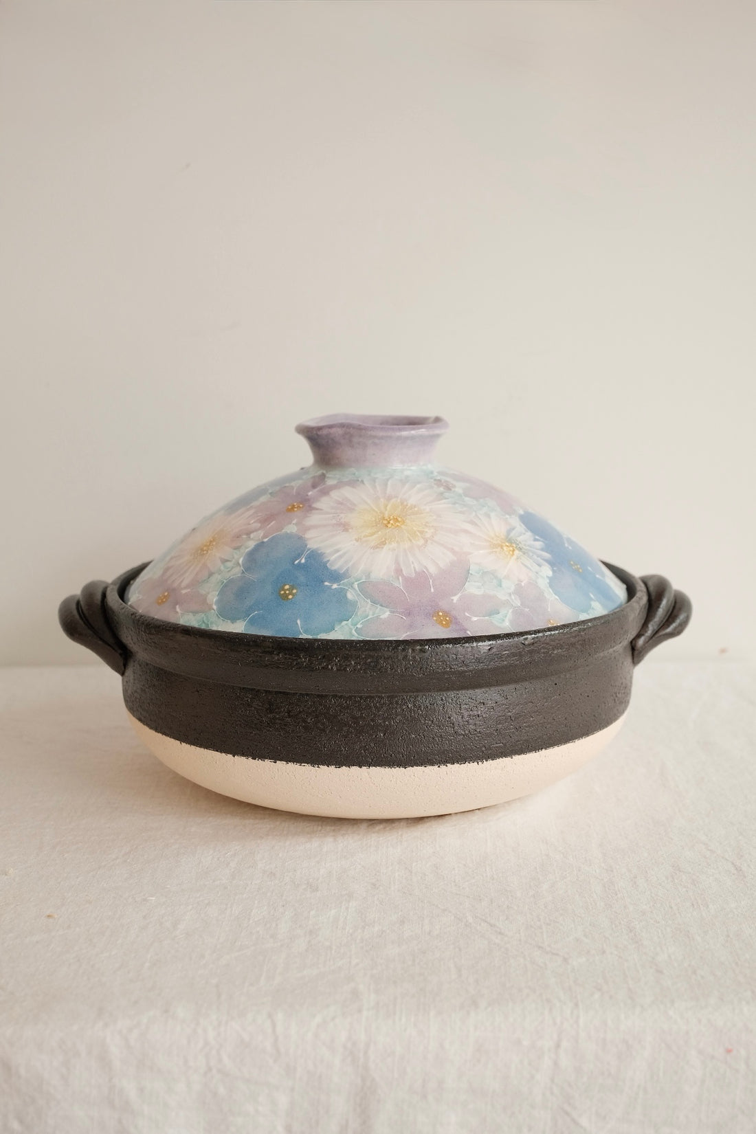 Setoware Flower Donabe Claypot - Size 8