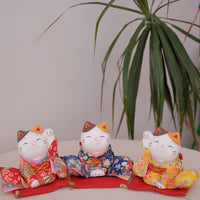 Maneki-neko Kimono Lucky Cat