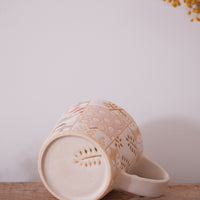 Makiko Furukawa 古川真紀子  Leaf Mug - Medium