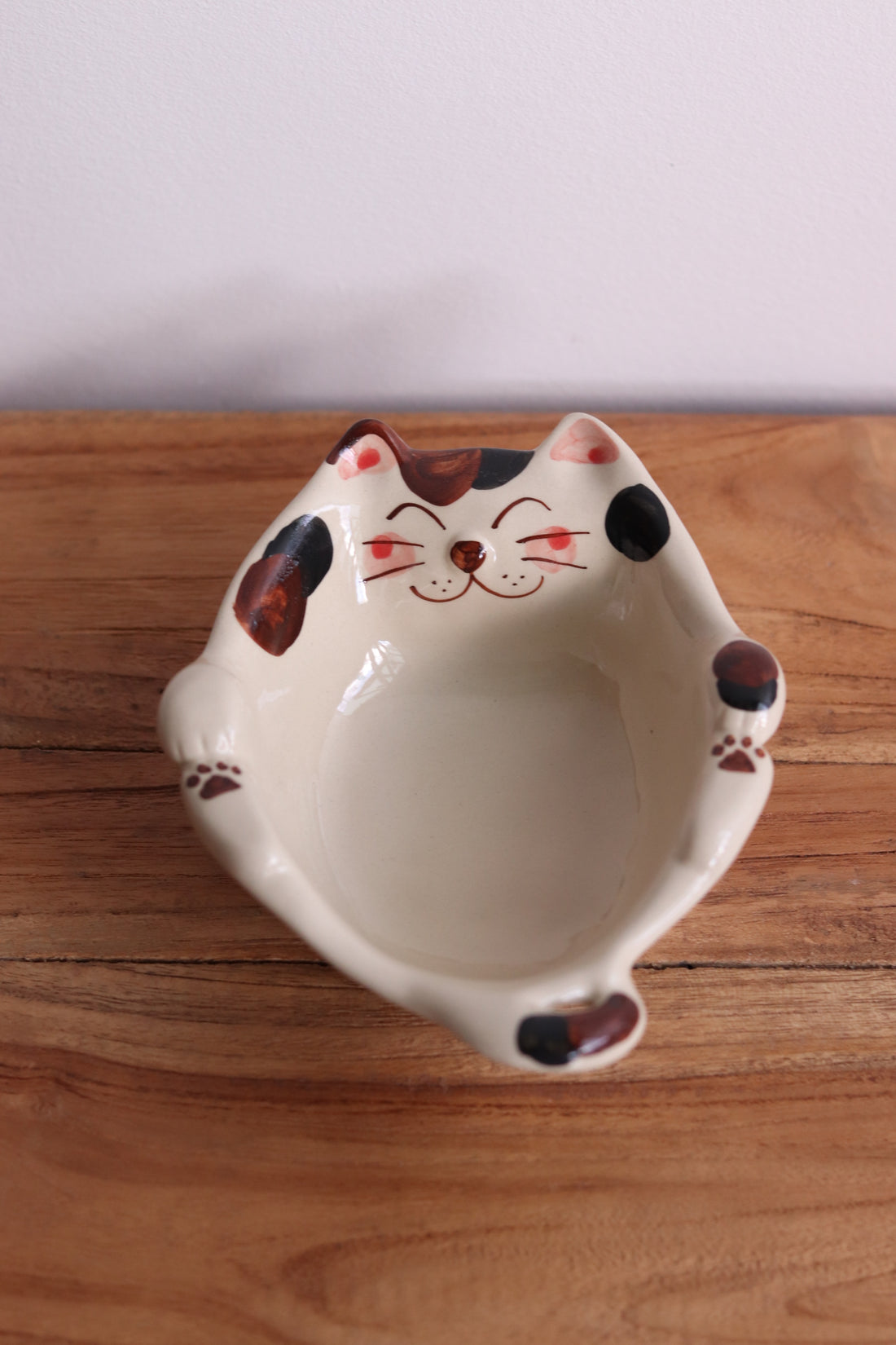 Hasami Arita ware Friendly Cat Small Bowl