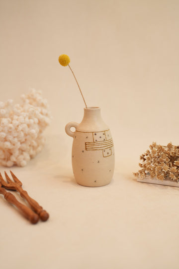 Chiho Yoshida 穗屋工房- Straight Shaped Vase CY02