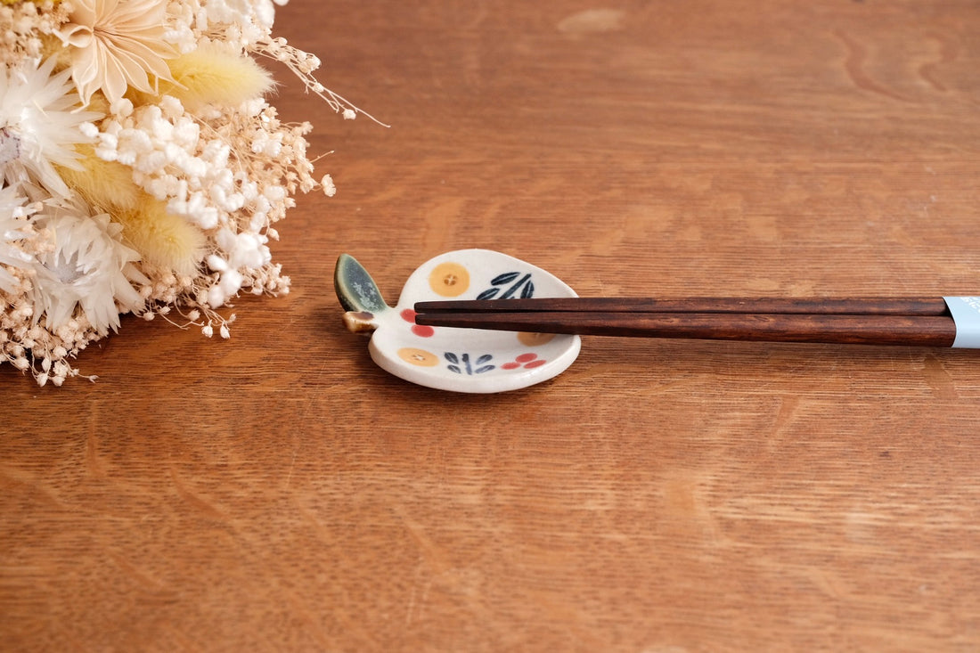 Kumiko Ishikawa 石川久美子 Chopstick Rest KI17