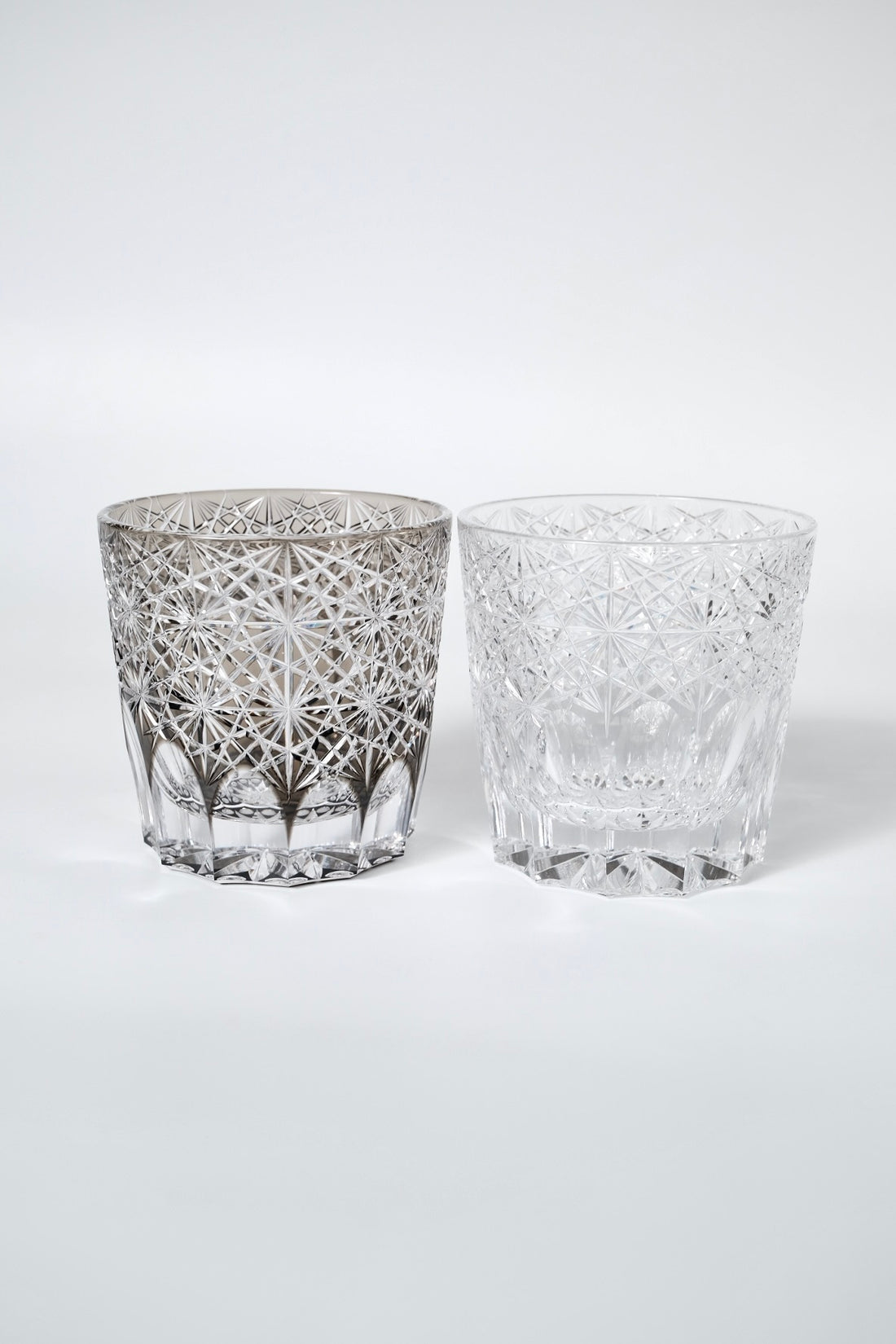Edo Kiriko Whisky Glass Rock Glass "Large Chrysanthemum" White by Junichi Nabetani, Master of traditional crafts