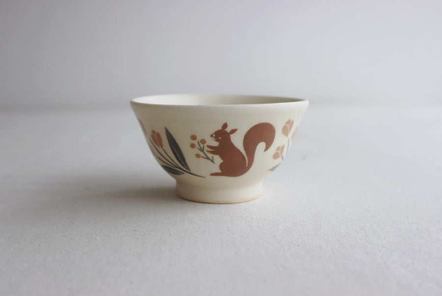 Buncho Pottery Squirrel w Tulip Rice Bowl - Red