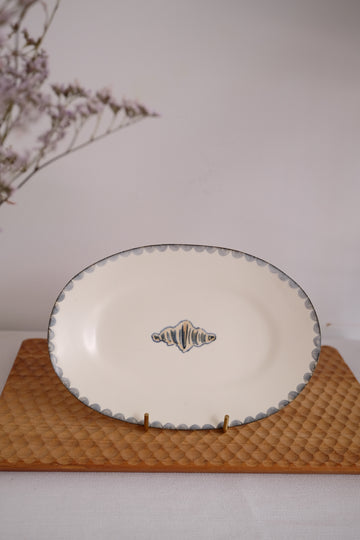 Katsura Saeka Medium Oval Plate - Croissant KA22