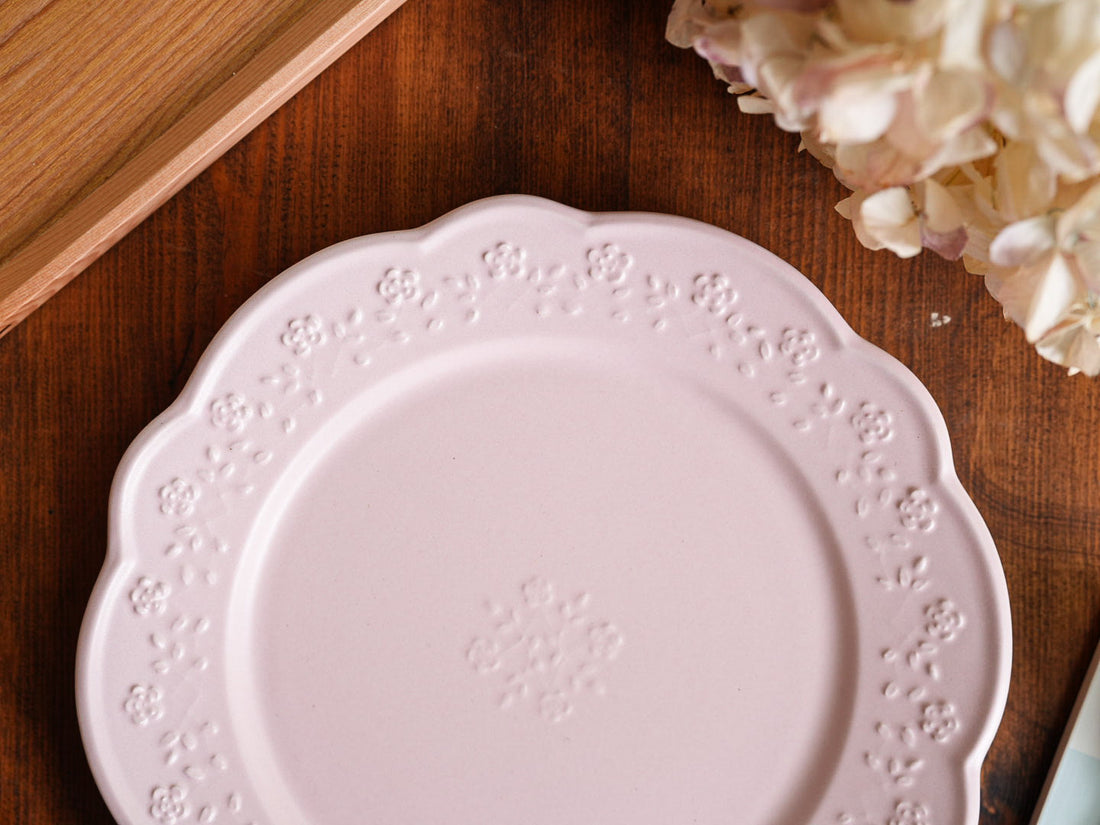 Atelier Gyuusha Large Floral Shape Round Plate