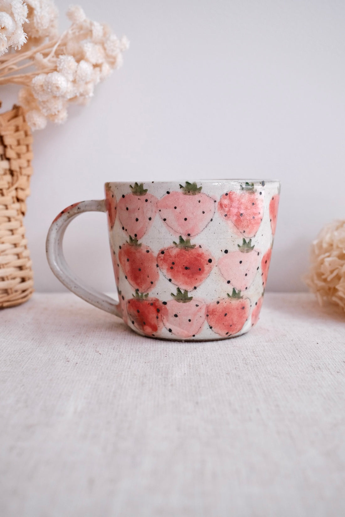 Asako Yamaguchi 山口麻子 Strawberry Large Mug AI08