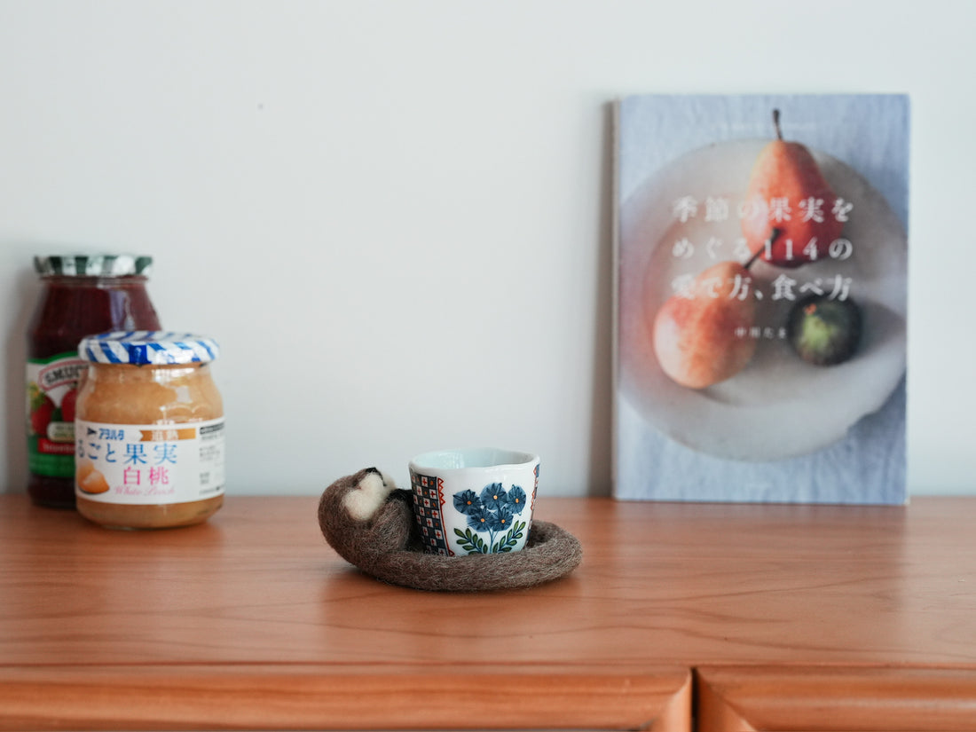 Aya and Yoshiko Wool Felt Small Animal Coaster - Otter YS01