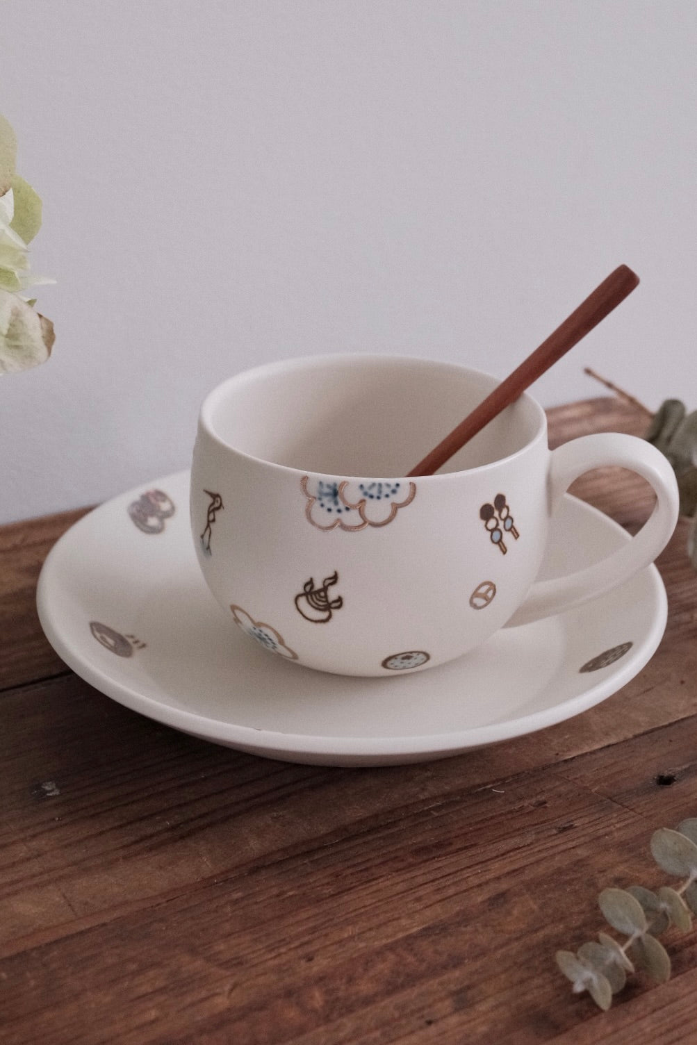 Tobe-ware Golden Ume Mug