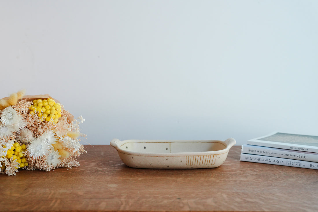 Chiho Yoshida 穗屋工房 - Ceramic Tray with Handle CY08