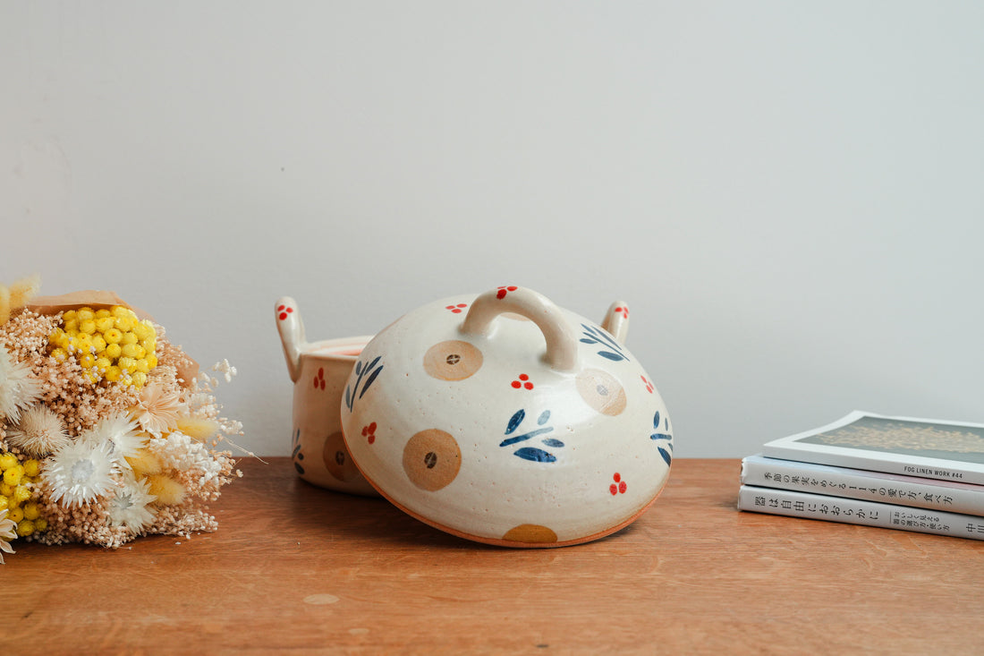 Kumiko Ishikawa 石川久美子 Flower Clay Pot KI18